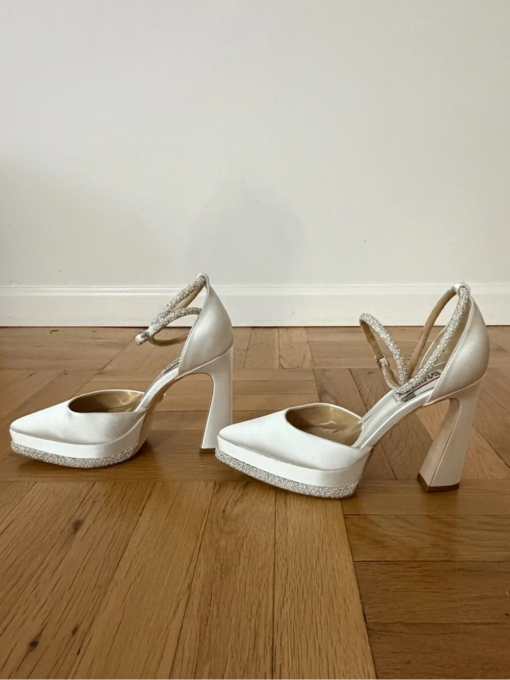 Badgley Mischka White Platform Pump with Glitter Ankle Strap